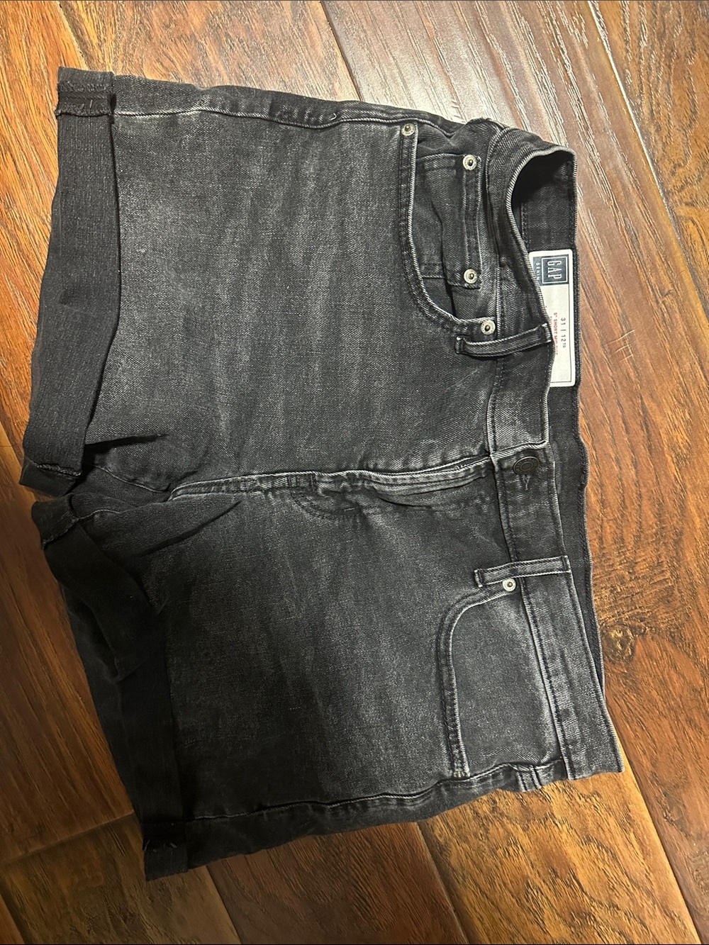 Gap Washed Black Mid Rise Denim Shorts – 5" Inseam Size 31/12T